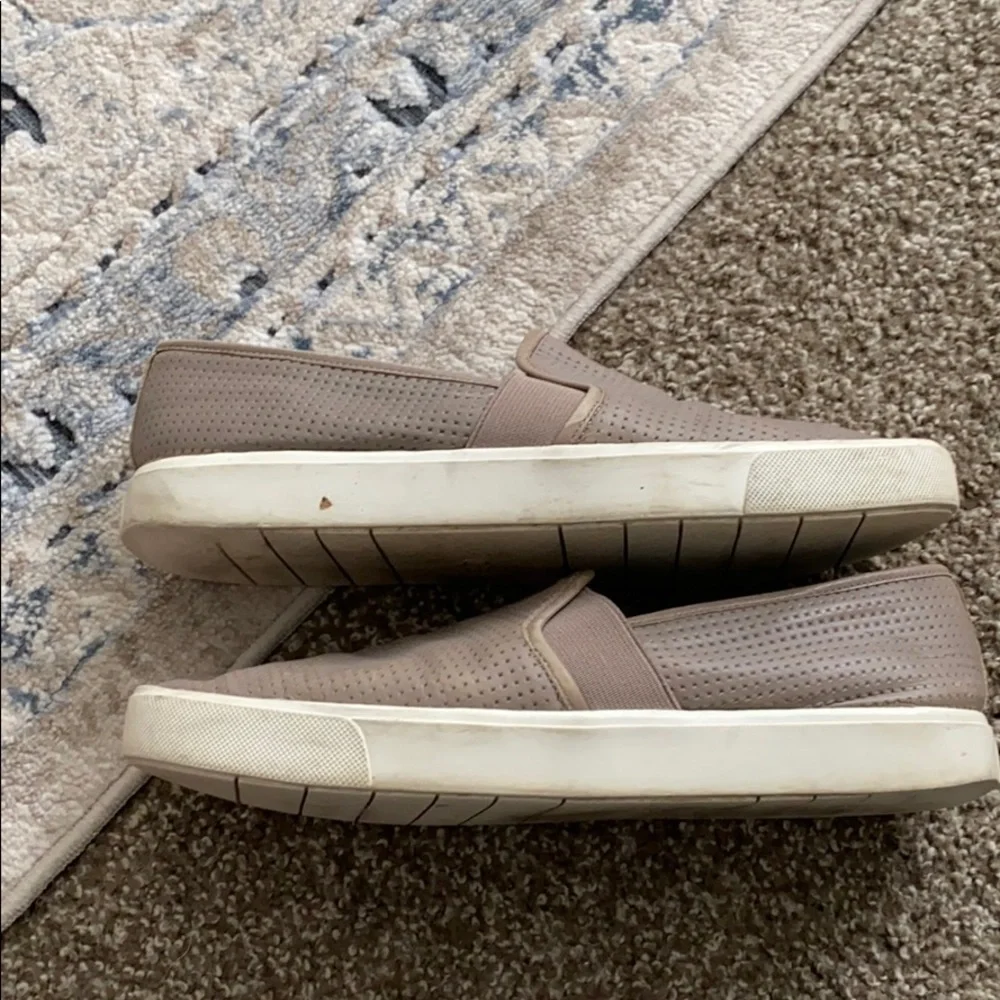 Vince Blair slip-on taupe beige sneakers - Picture 5 of 15